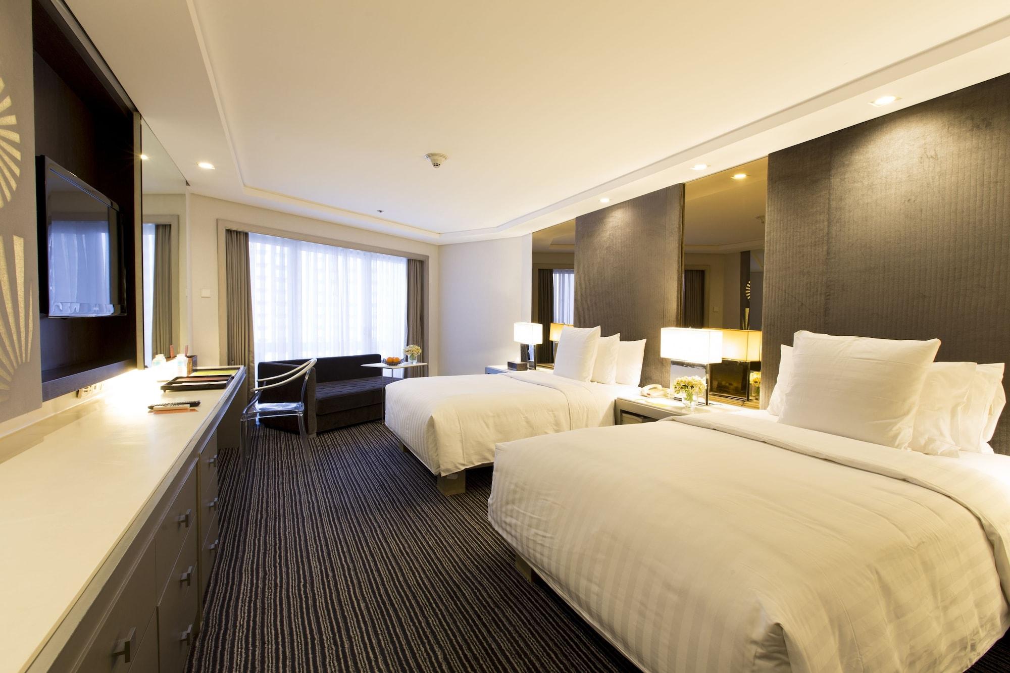 Midas Hotel And Casino Pasay Exterior photo