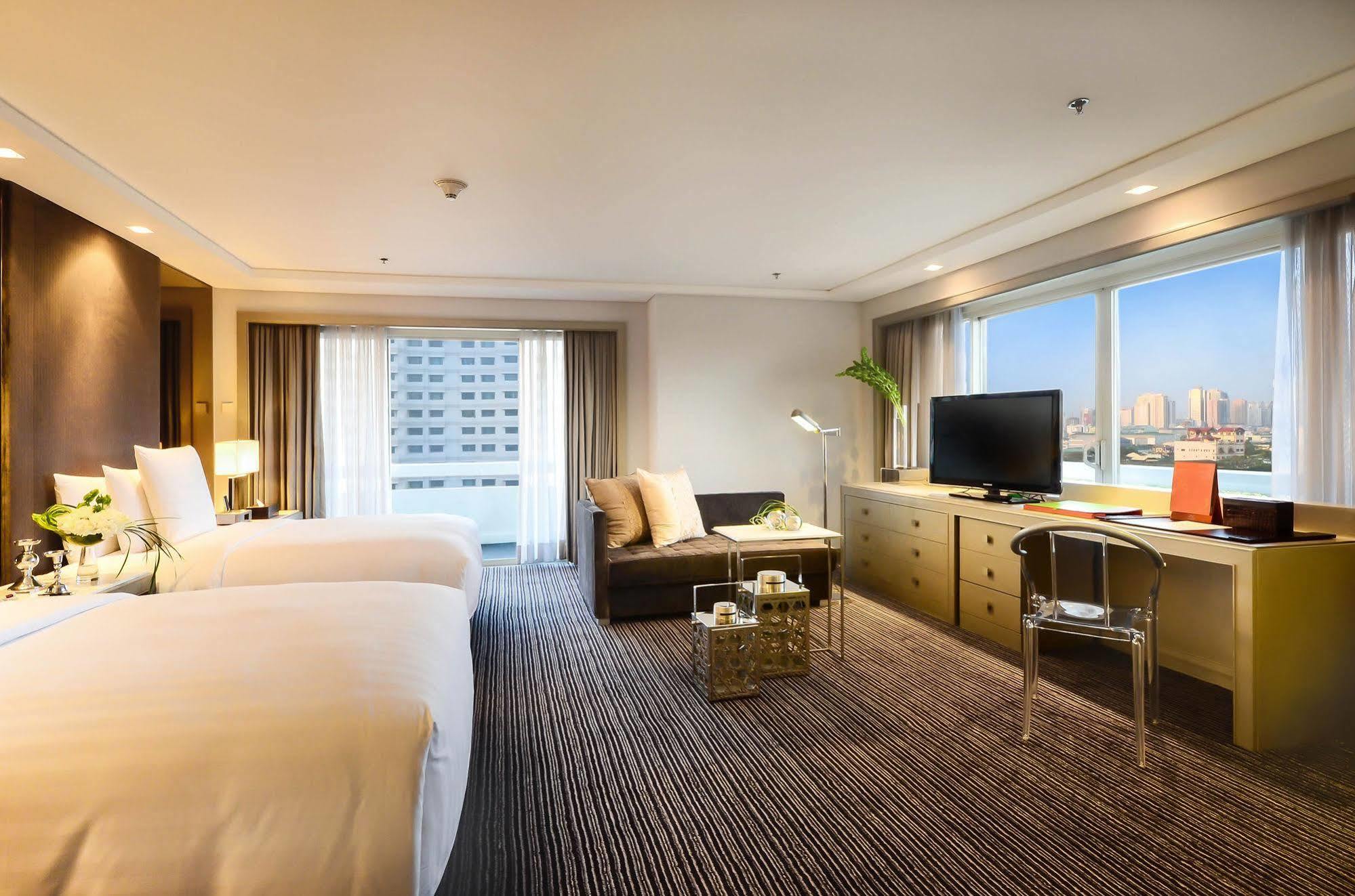 Midas Hotel And Casino Pasay Exterior photo